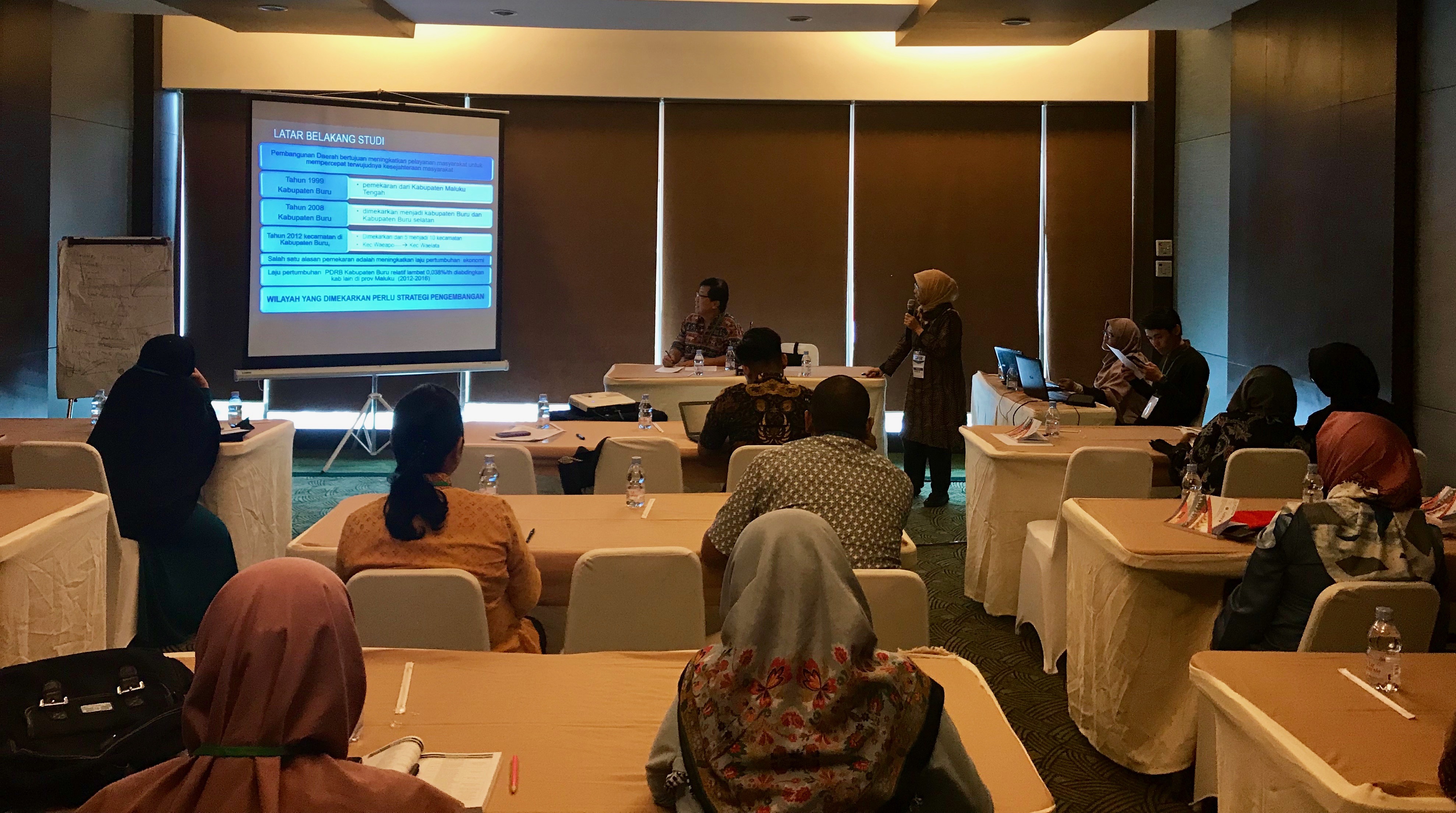 Pengembangan Karir Berbasis Kompetensi Untuk Sertifikasi BNSP